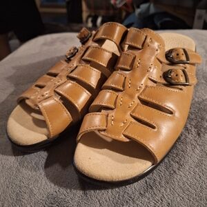 SAS Women's Tango Sandal Size 10.5S Adjustable Tan Brown Leather Low Wedge